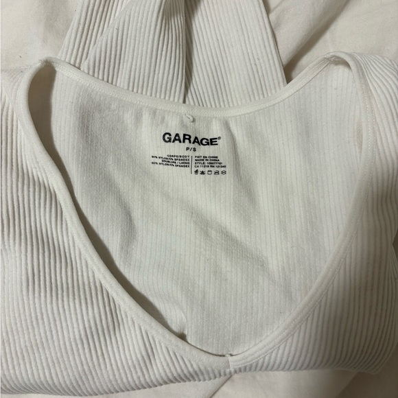 Garage ribbed white cropped v-neck long sleeve (worn) - Picture 3 of 3